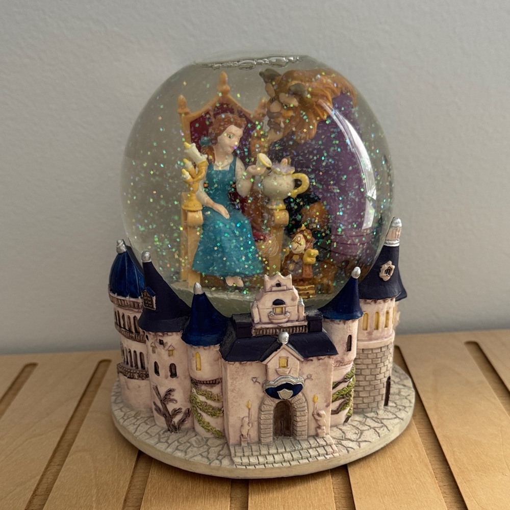 Vintage Beauty and the Beast Musical Snow Globe